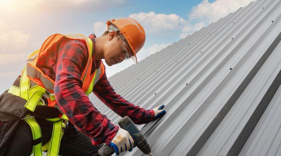 Professional gutter cleaning in Essex Junction, VT